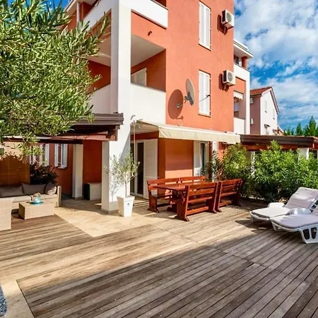 Apartman Adria Garden 1 - #127551 *
